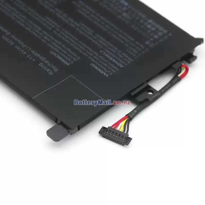 Asus ZenBook UX331UA-QB51-CB Replacement undefined